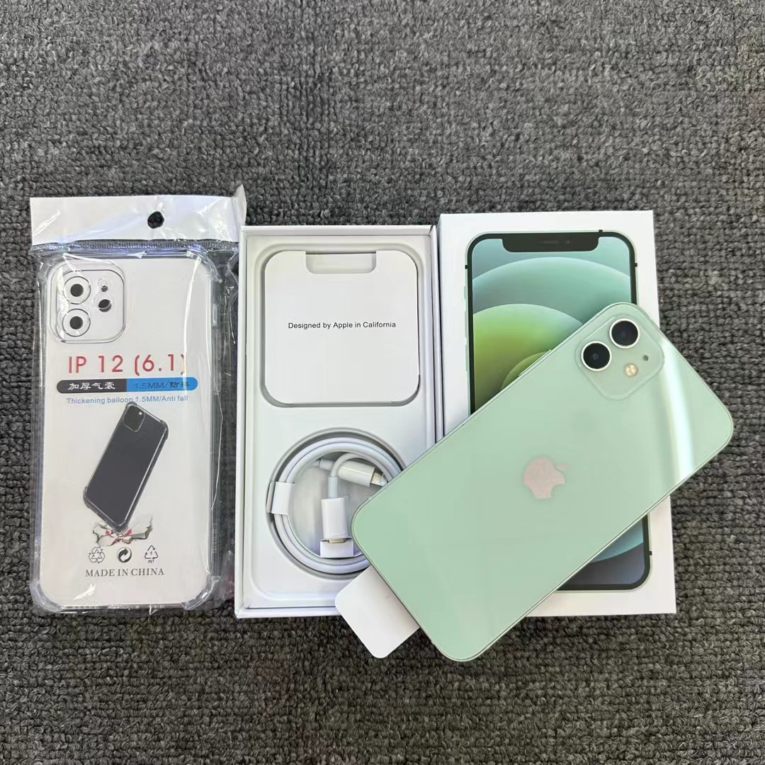 iPhone 12 photo 3