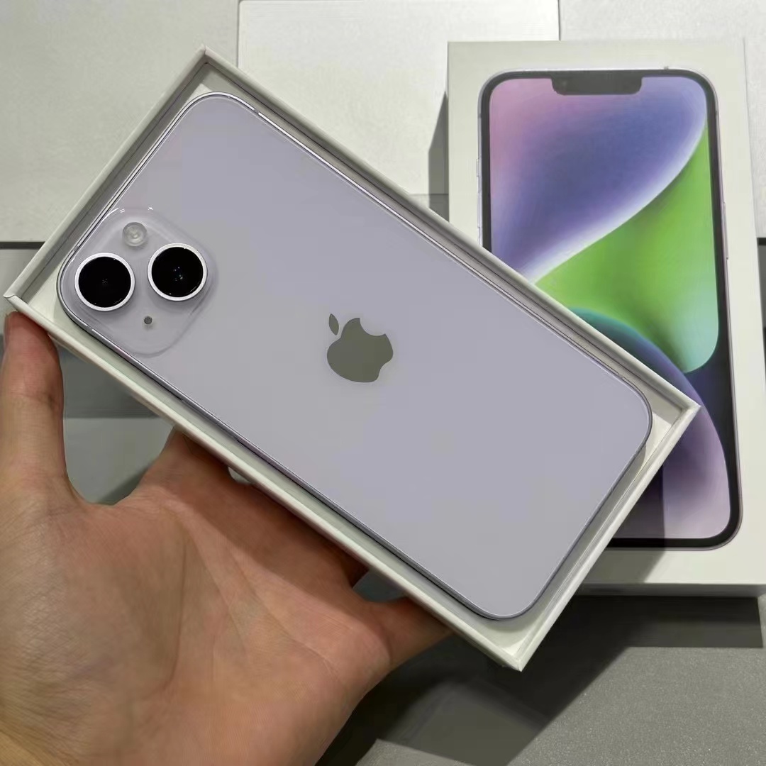 iPhone 14 photo 3