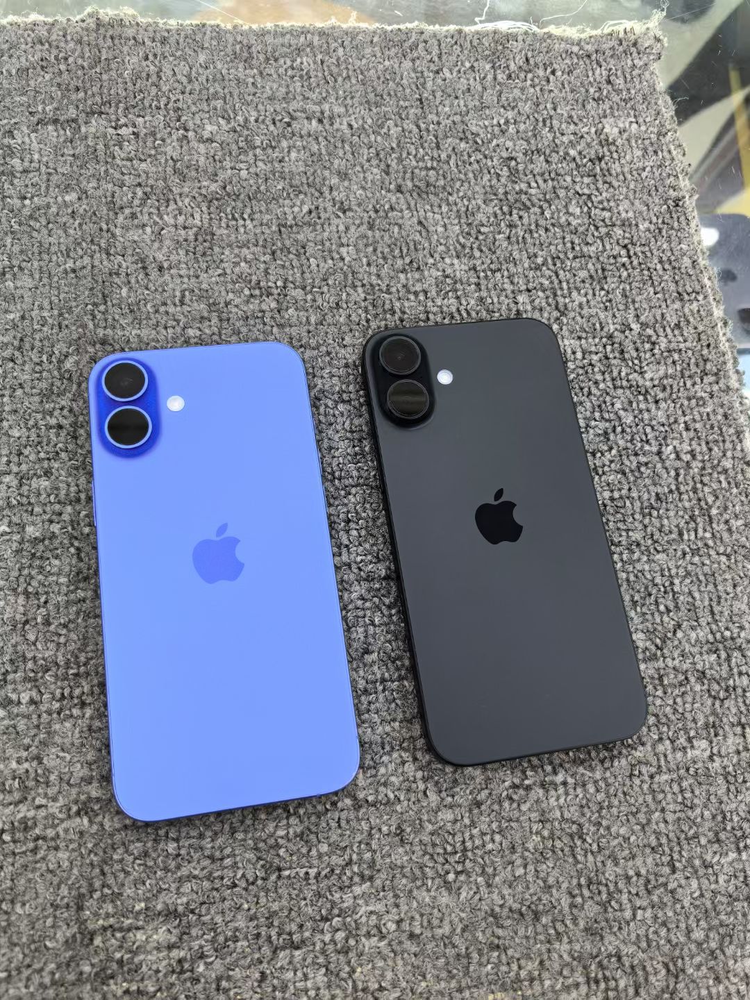 iPhone 16 photo 4