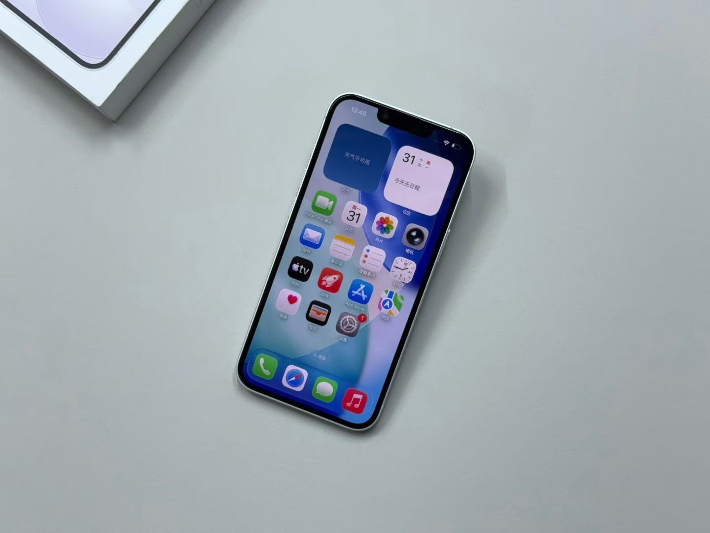 iPhone 17e photo 4