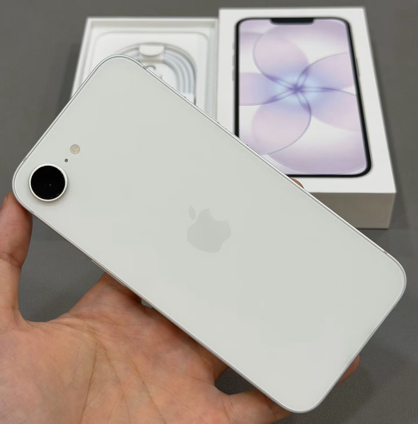 iPhone 17e