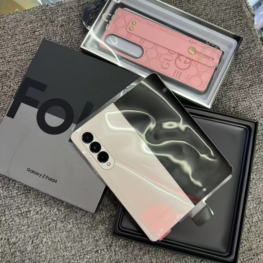 Samsung Galaxy Z Fold4 photo 3