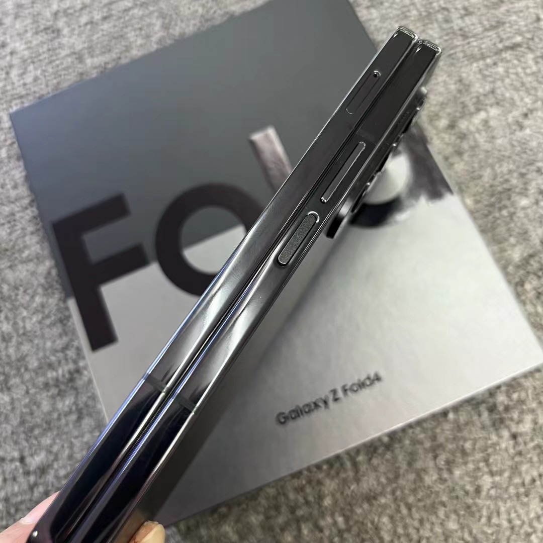 Samsung Galaxy Z Fold4 photo 7