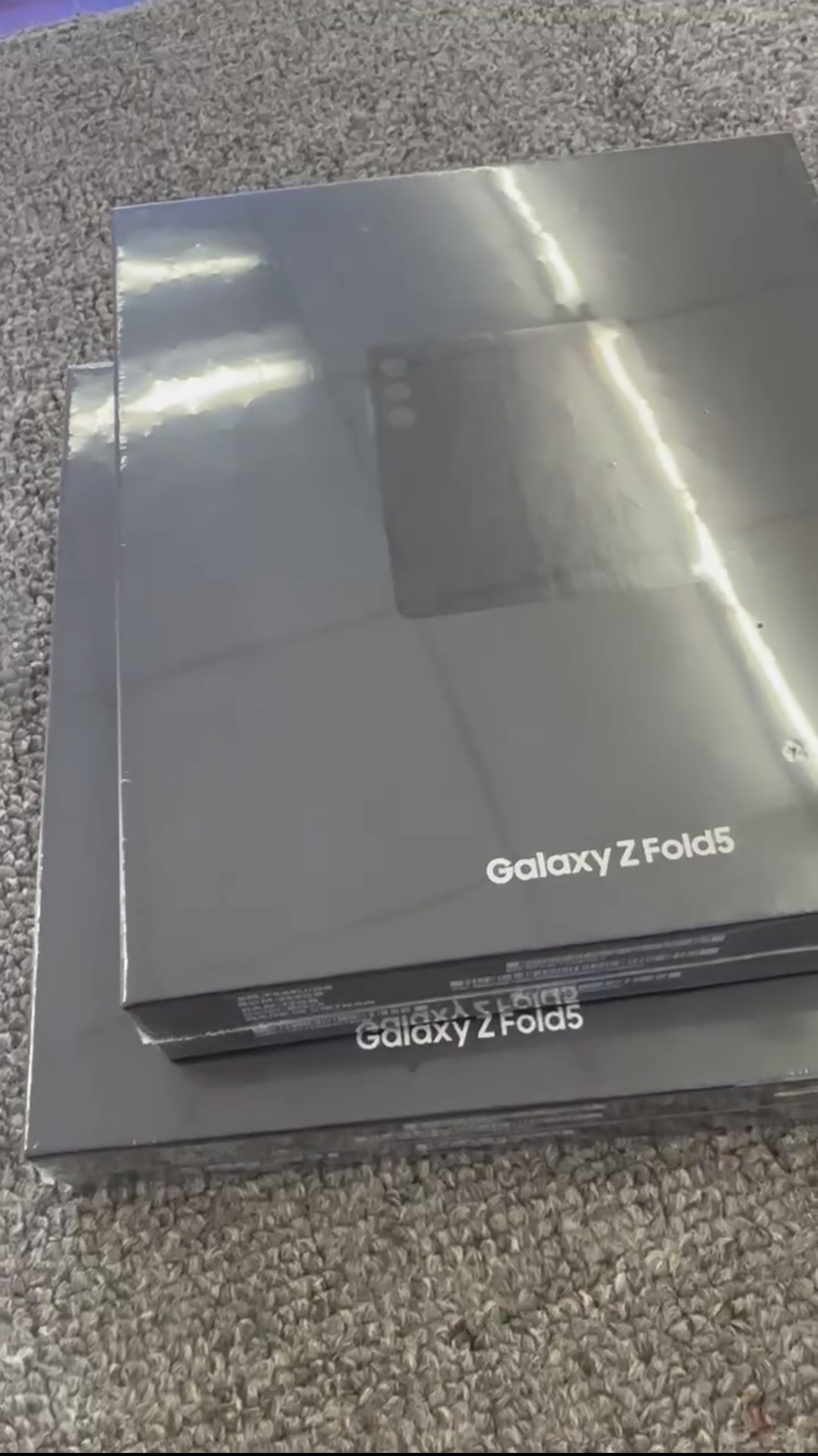 Samsung Galaxy Z Fold5 photo 2
