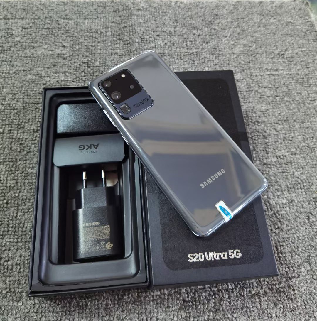 Samsung Galaxy S20 Ultra photo 2