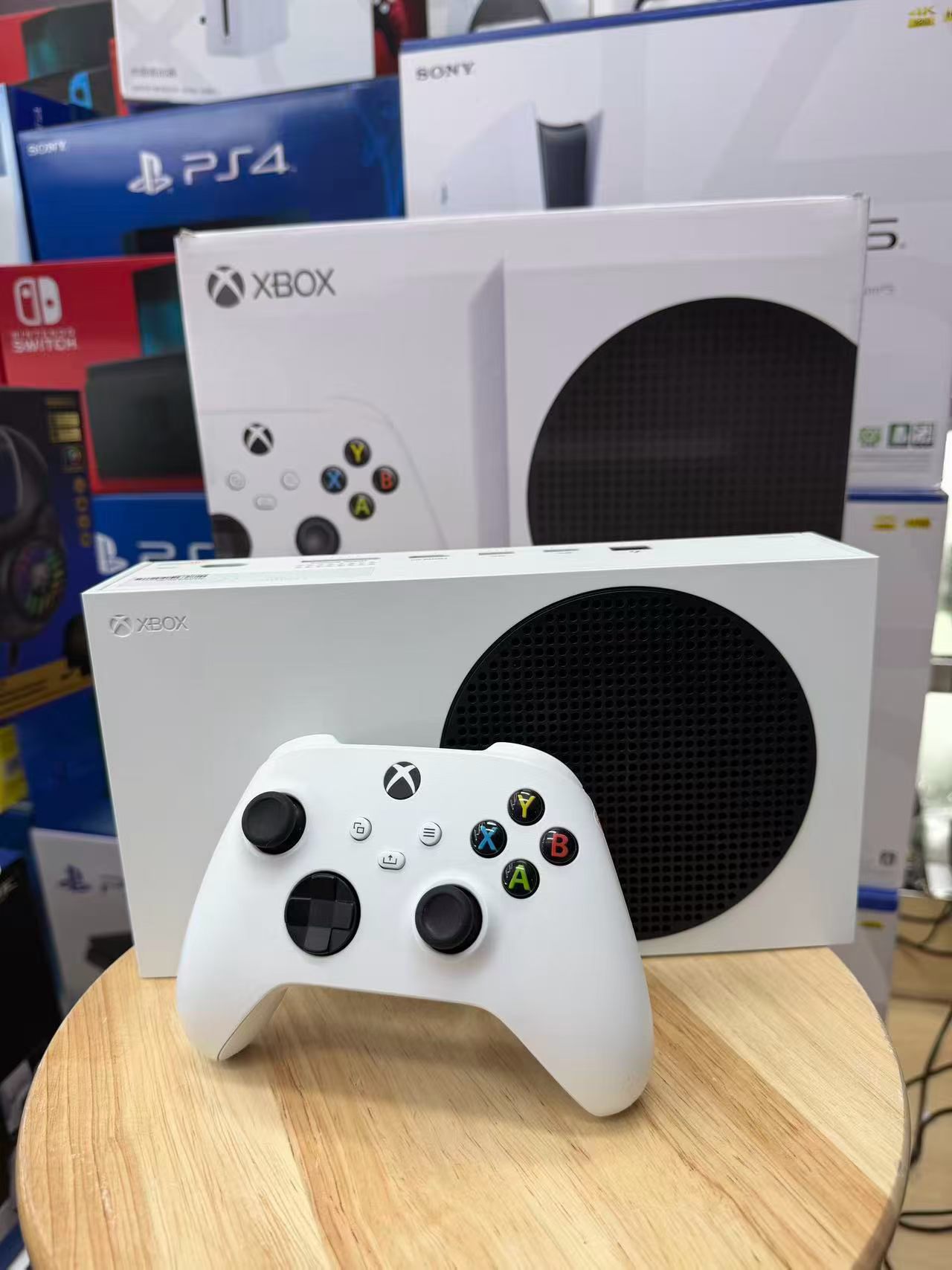 Xbox Series S photo 3